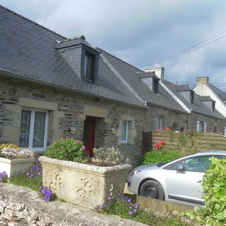 Les Gites Penty De Kerroyal Garlan Exterior photo