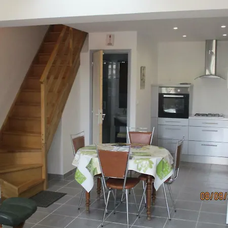 Les Gites Penty De Kerroyal Garlan Exterior photo