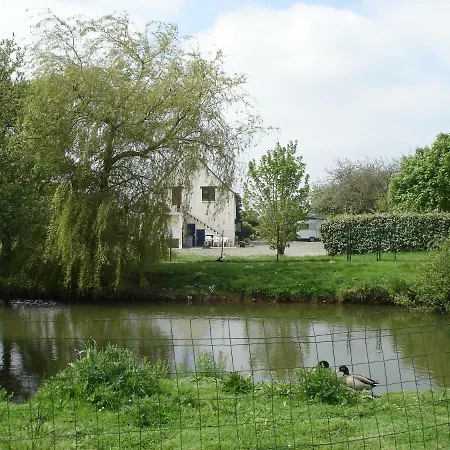 Les Gites Penty De Kerroyal Garlan Exterior photo