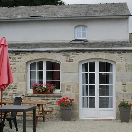 Les Gites Penty De Kerroyal Garlan Exterior photo
